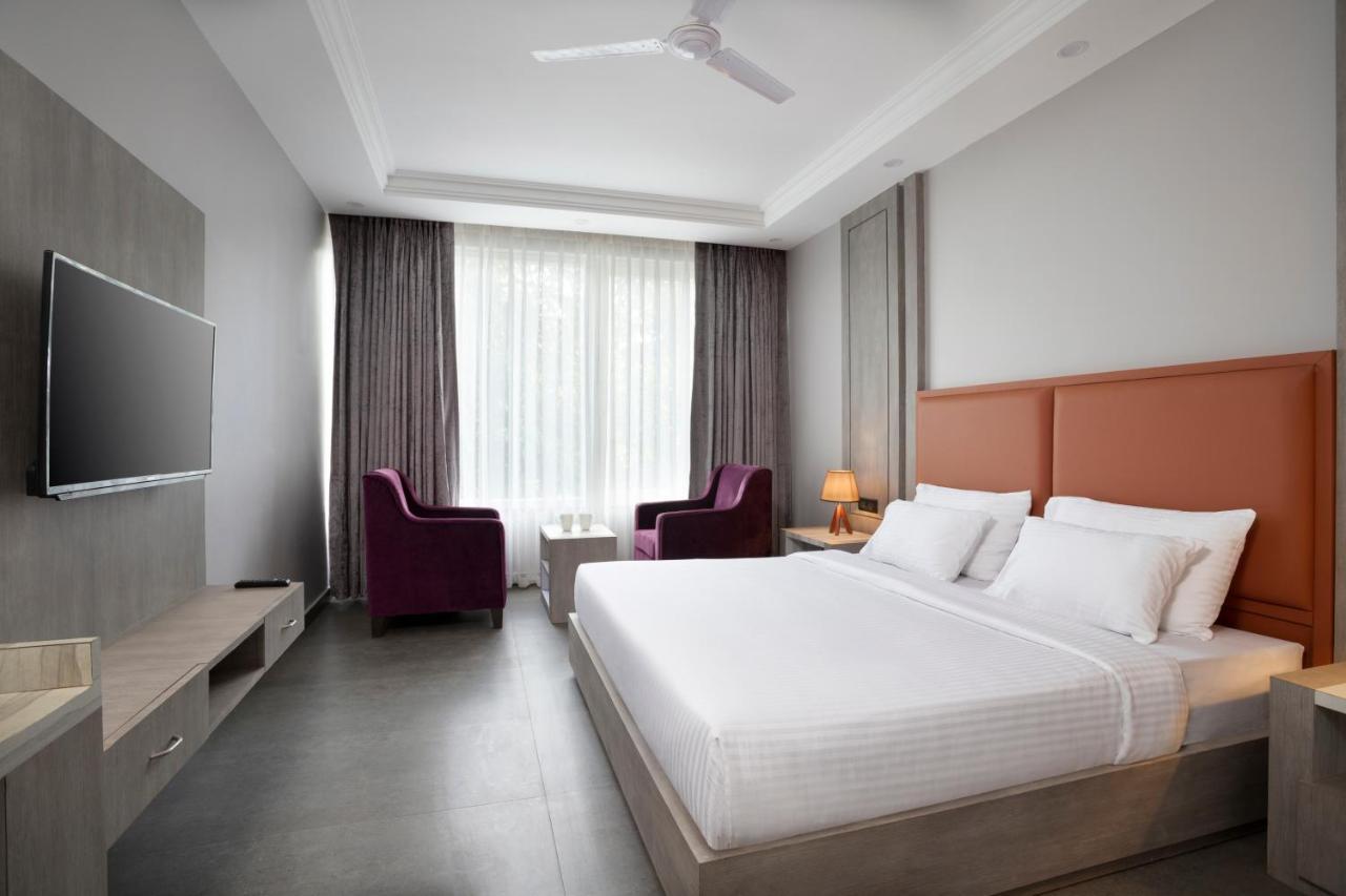 The Porto By Lagom Vagator Goa Near Ozran Beach Anjuna Exterior foto